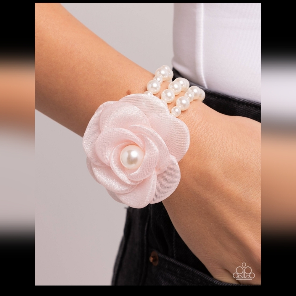 Elegant Pink Flower Bracelet